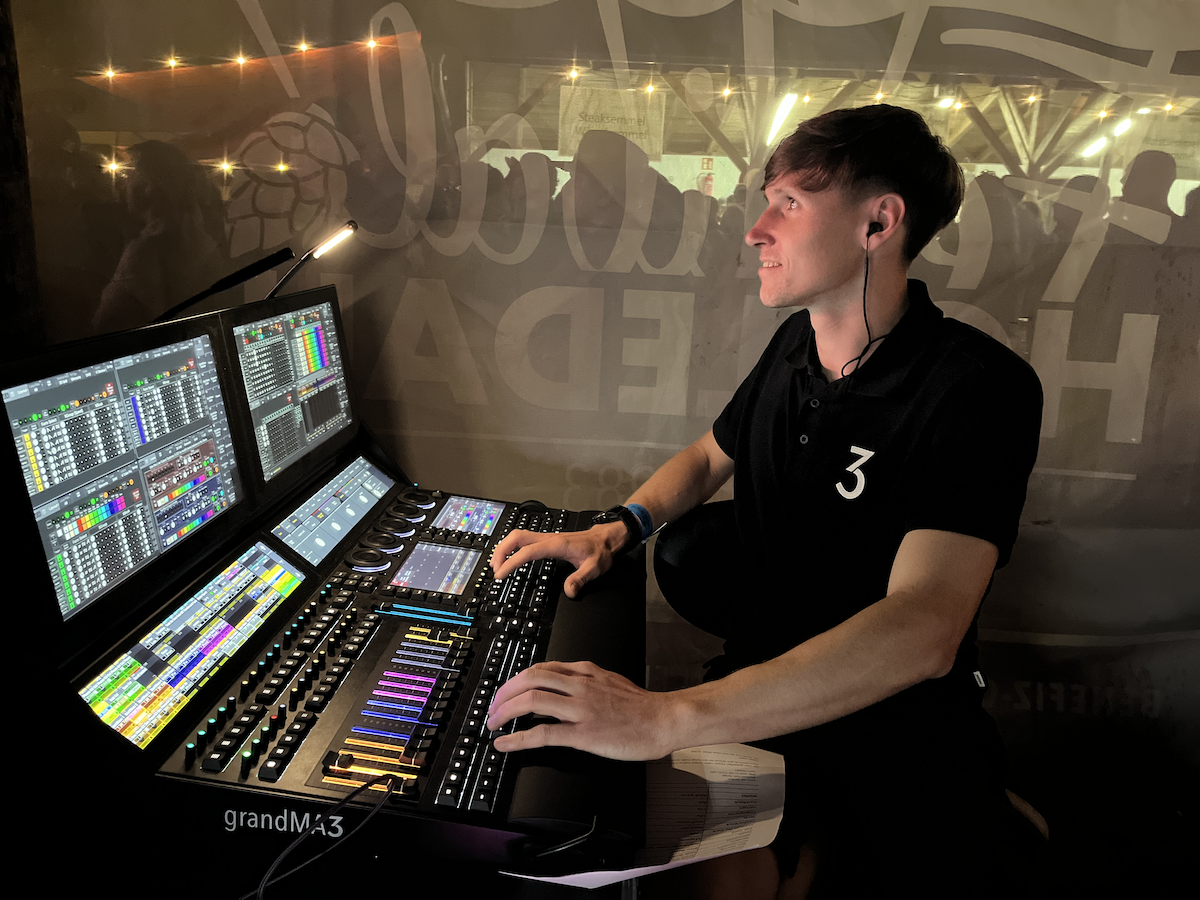 Live Operating & Show Control